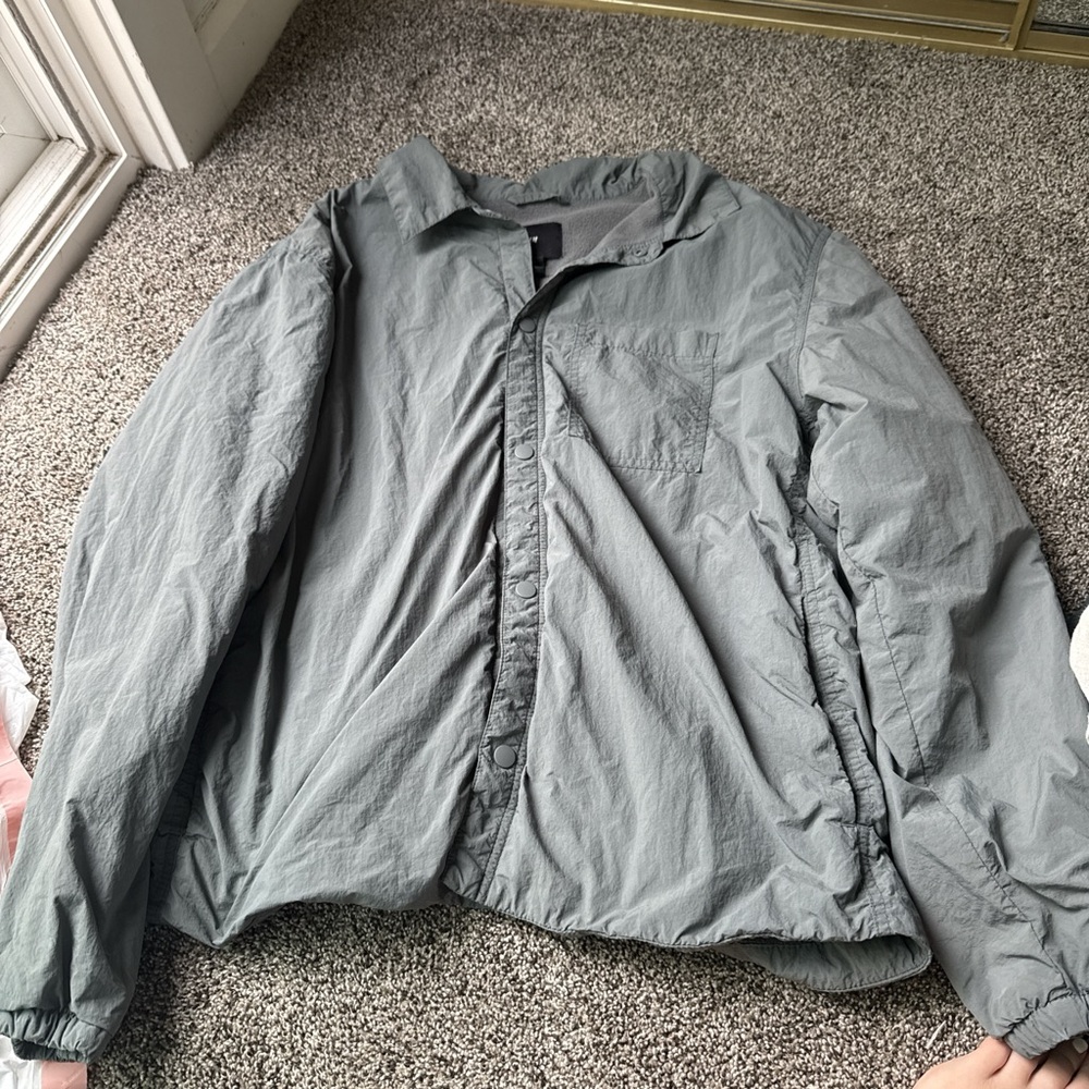 H&M Lightweight Gray Shirt Jacket with Elastic Cuffs